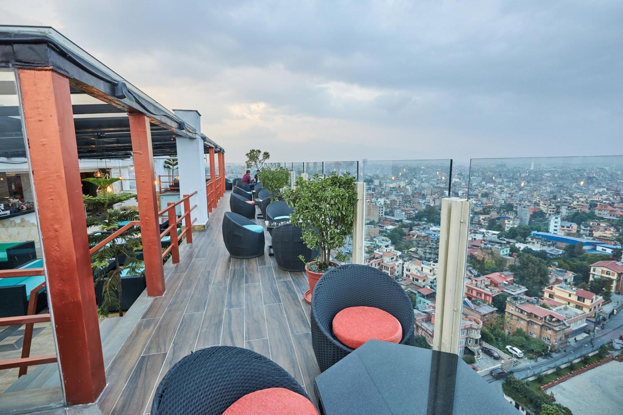 Hotel Crowne Imperial Kathmandu Exteriör bild