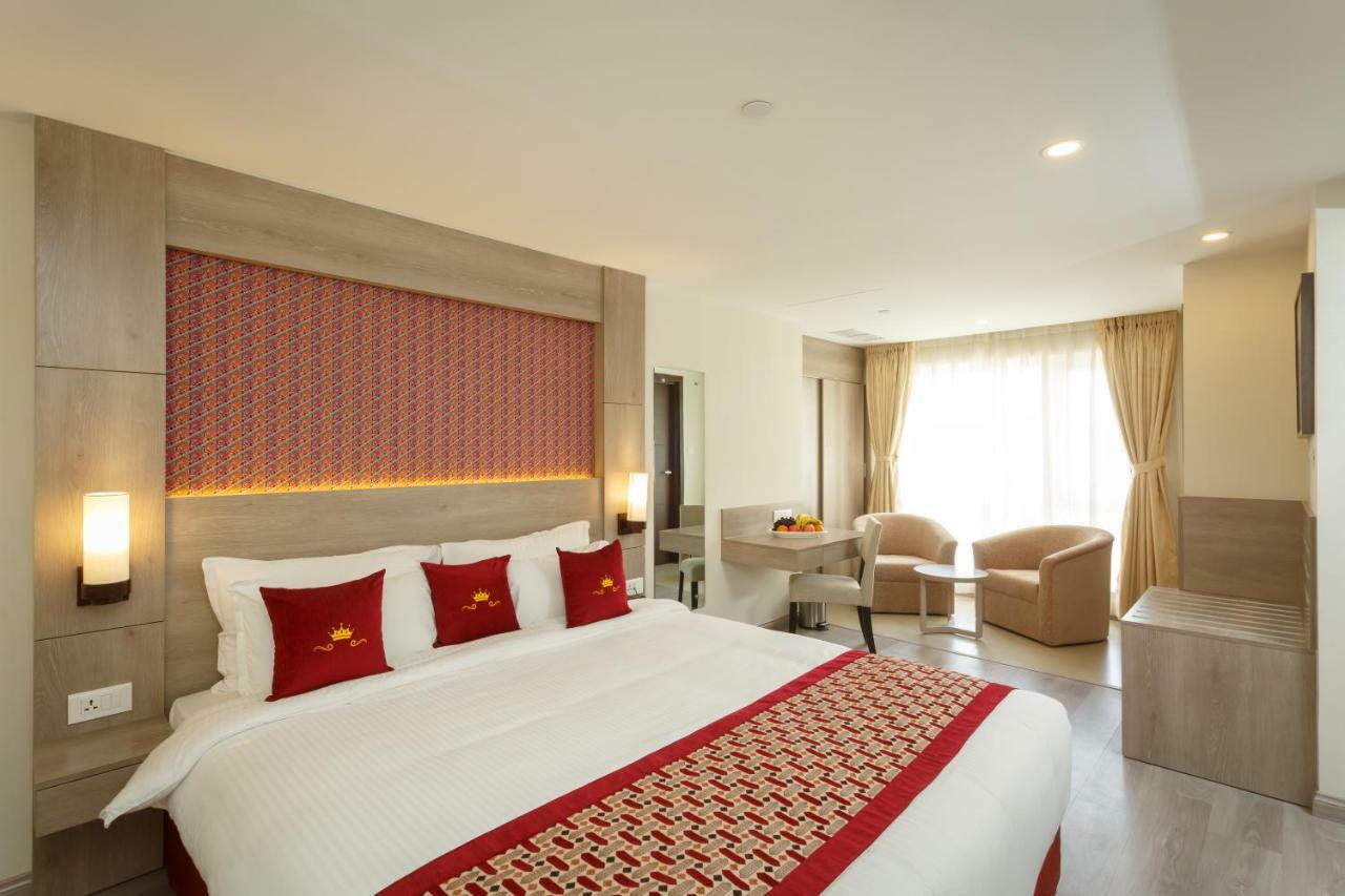 Hotel Crowne Imperial Kathmandu Exteriör bild