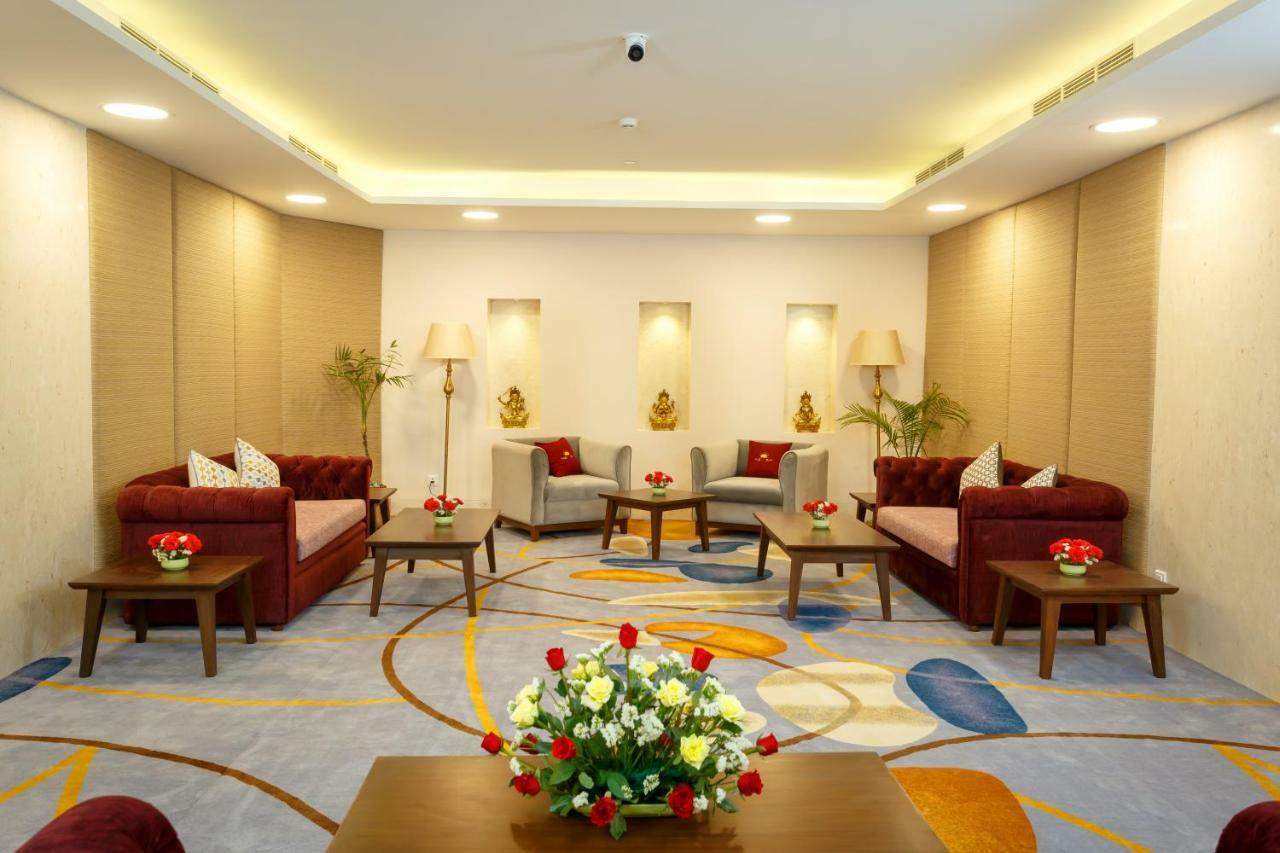 Hotel Crowne Imperial Kathmandu Exteriör bild