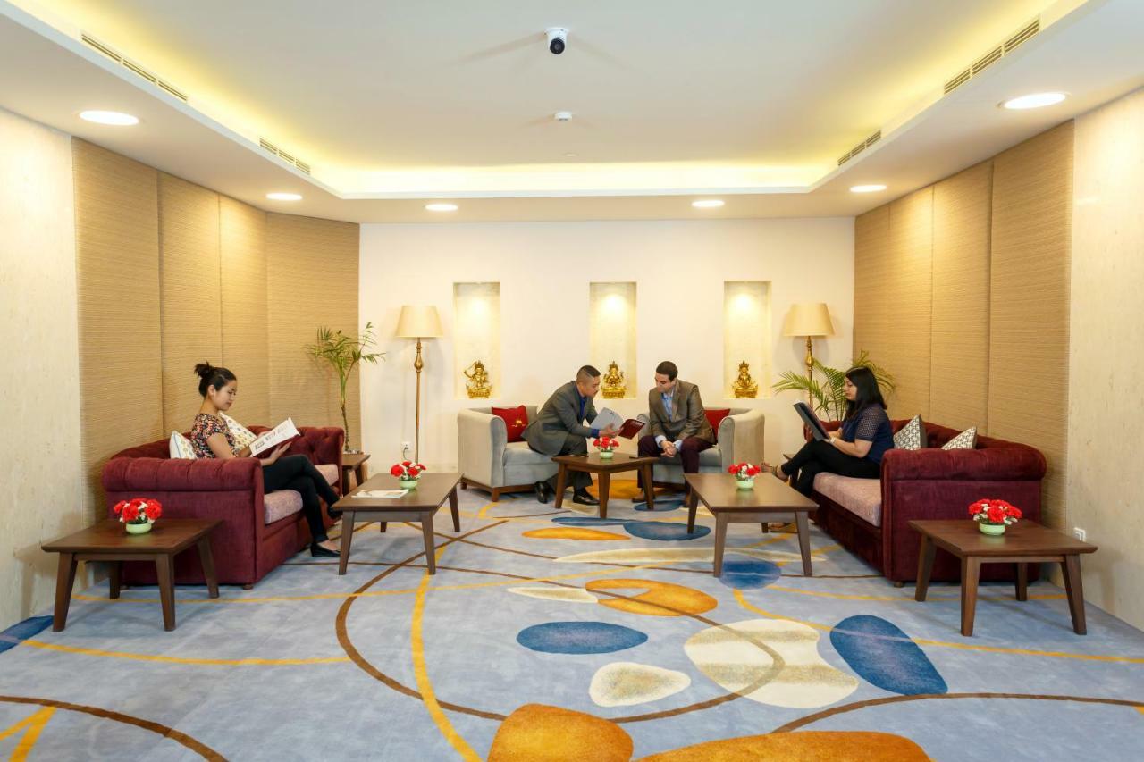 Hotel Crowne Imperial Kathmandu Exteriör bild